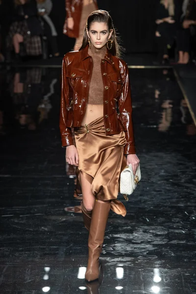 Look 1
